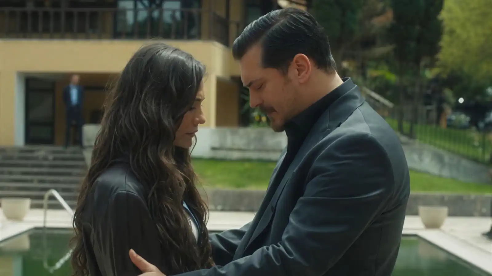 مسلسل "حلم أشرف" الحلقة 45.. نيسان تعقد صفقة خطيرة مع الصياد