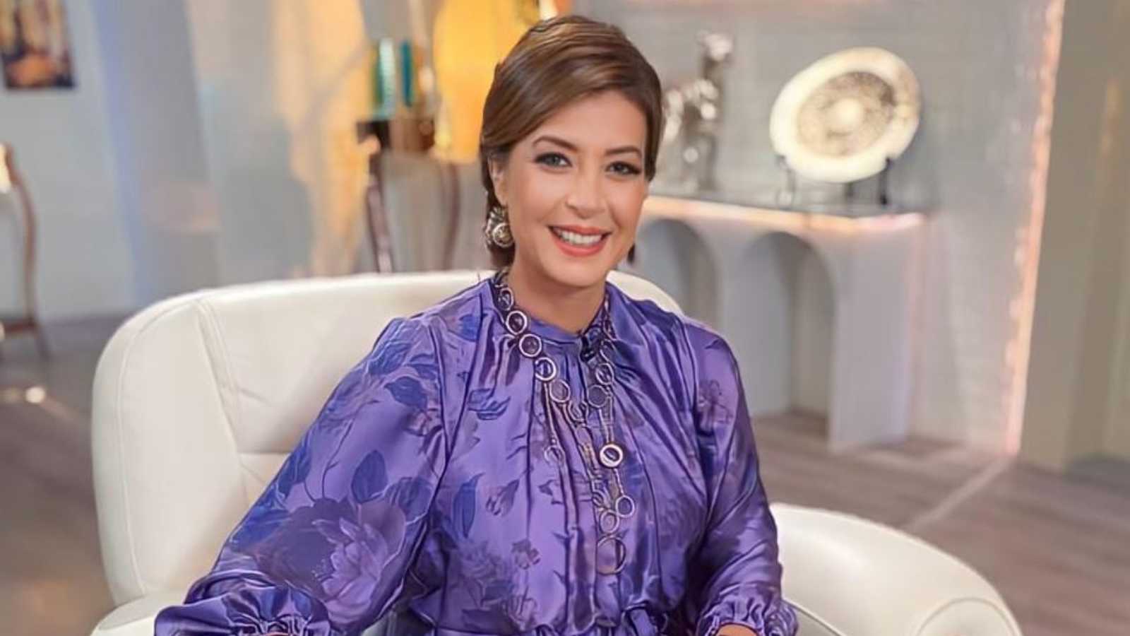 منال سلامة عن عبلة كامل: لما تعوزيها مستحيل تلاقيها