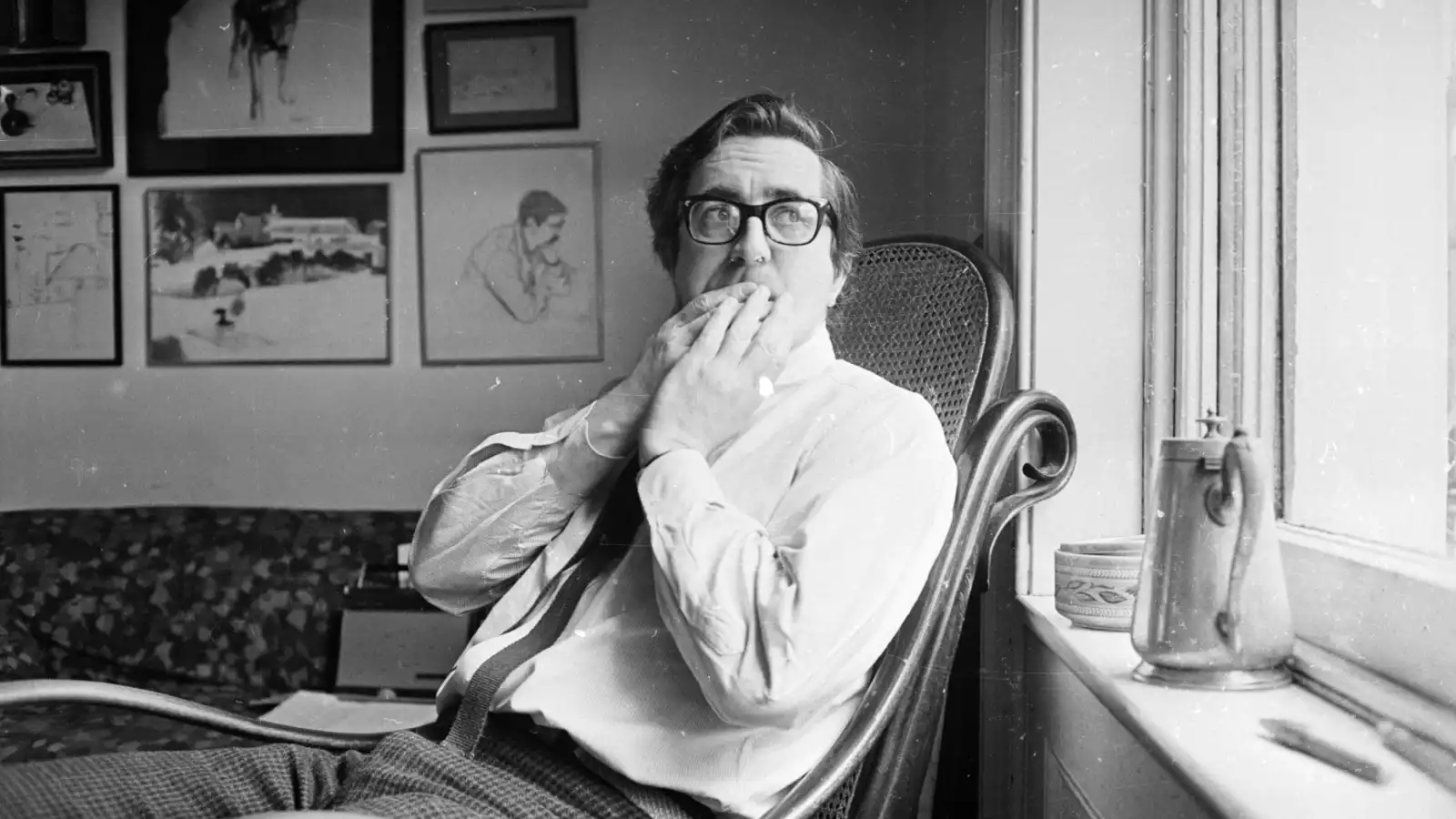 الكاتب البريطاني لين ديتون Len Deighton