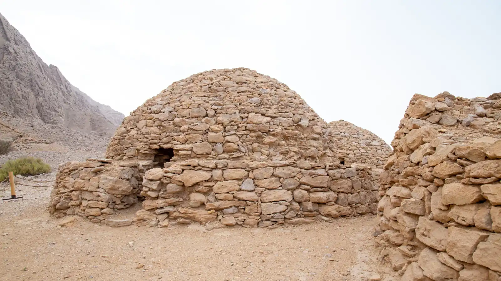 مدافن جبل حفيت
