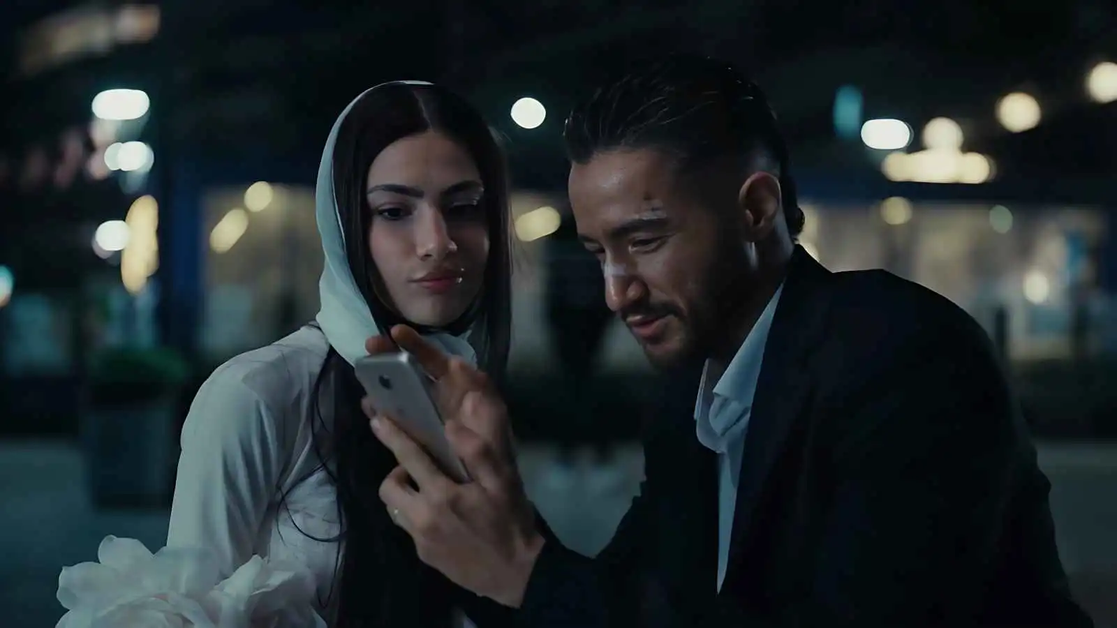 أحداث الحلقة 13 من "سوا سوا".. هيما يضحي بنفسه