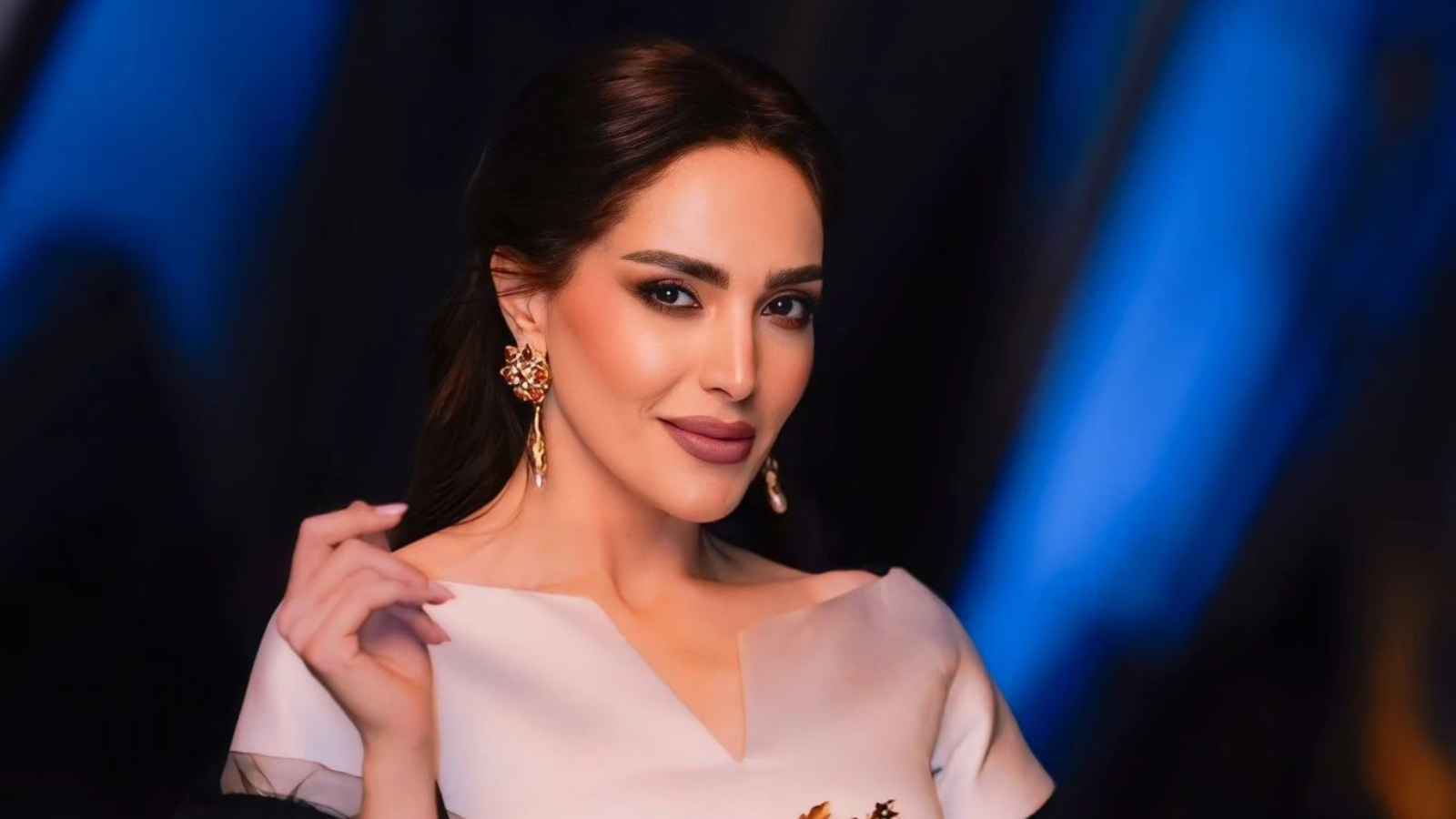 المغنية اللبنانية عبير نعمة 