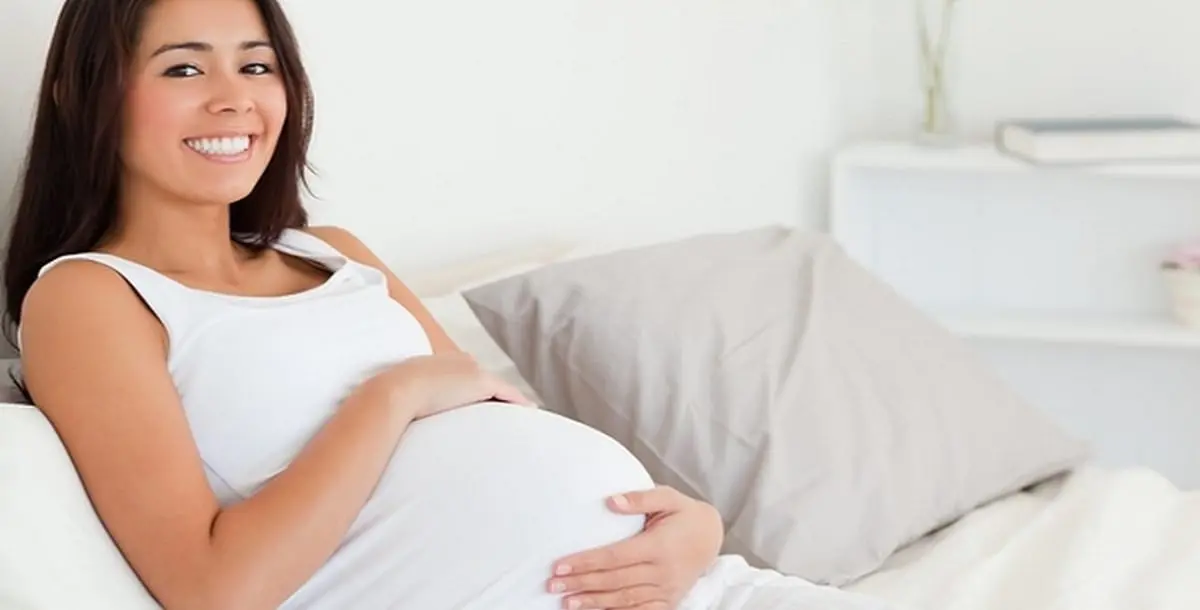 بالفيديو.. متى ينتقل فيروس "سي" من الأم الحامل إلى الجنين؟