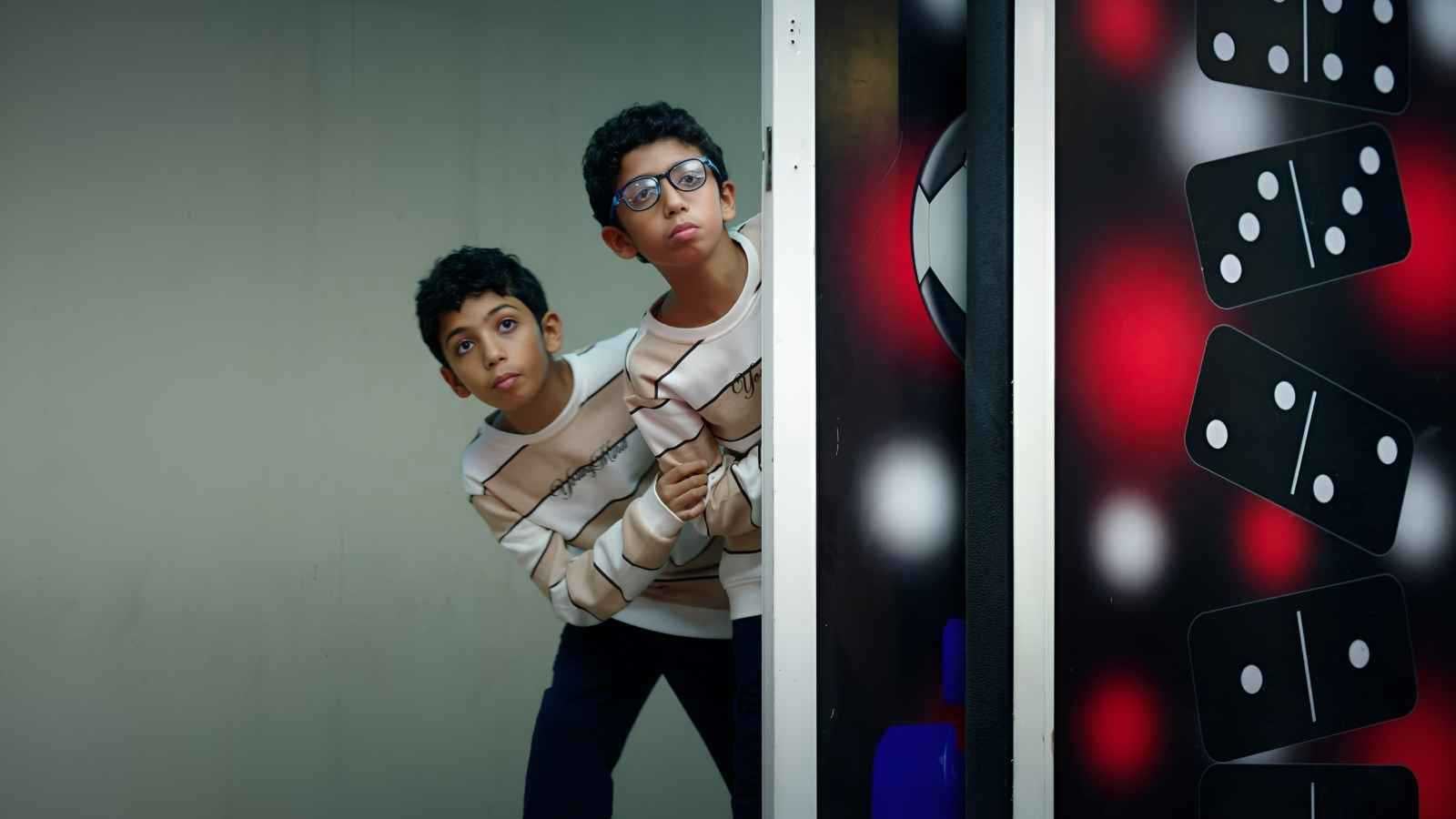شباب البومب 14 الحلقة 9.. "التوأم" يثيران الفوضى في منزل عامر