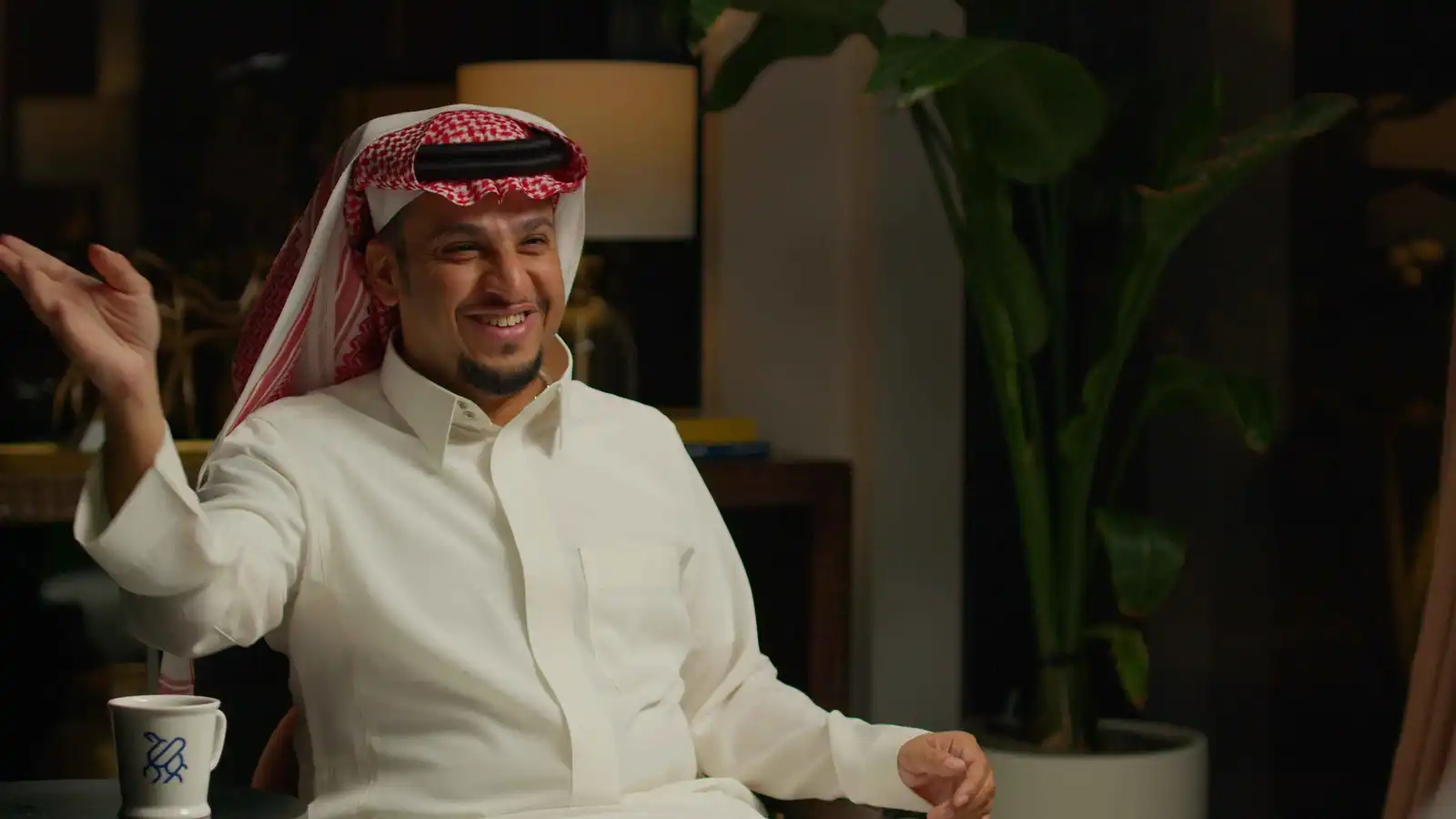 فيصل العيسى يعلق بقوة بعد رباعية إسبانيا في شباك السعودية
