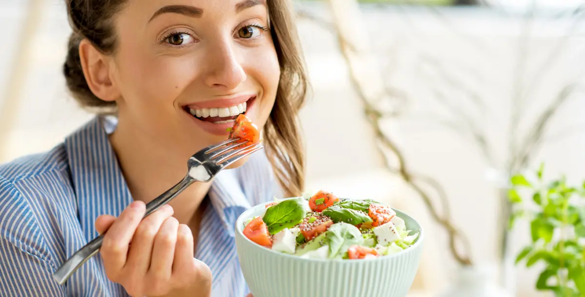 9 أطعمة تجنّبيها في الغذاء لصحة أفضل