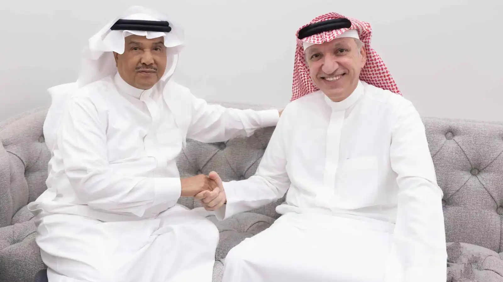 روتانا تجمع محمد عبده وعبد الله الرويشد في لقاء مؤثر