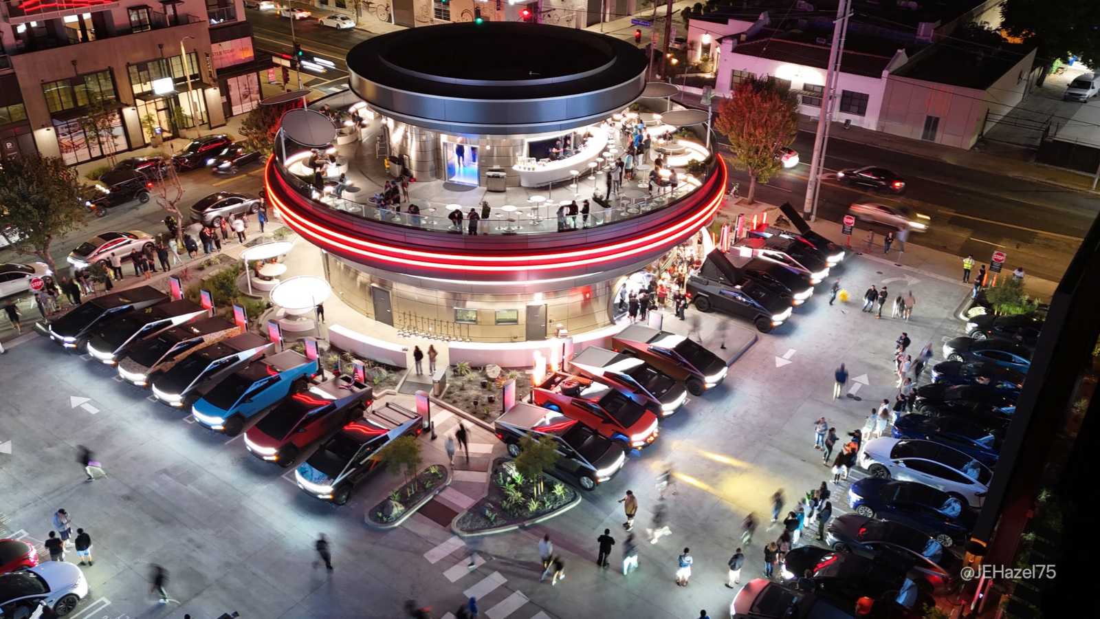 مطعم تيسلا دينر