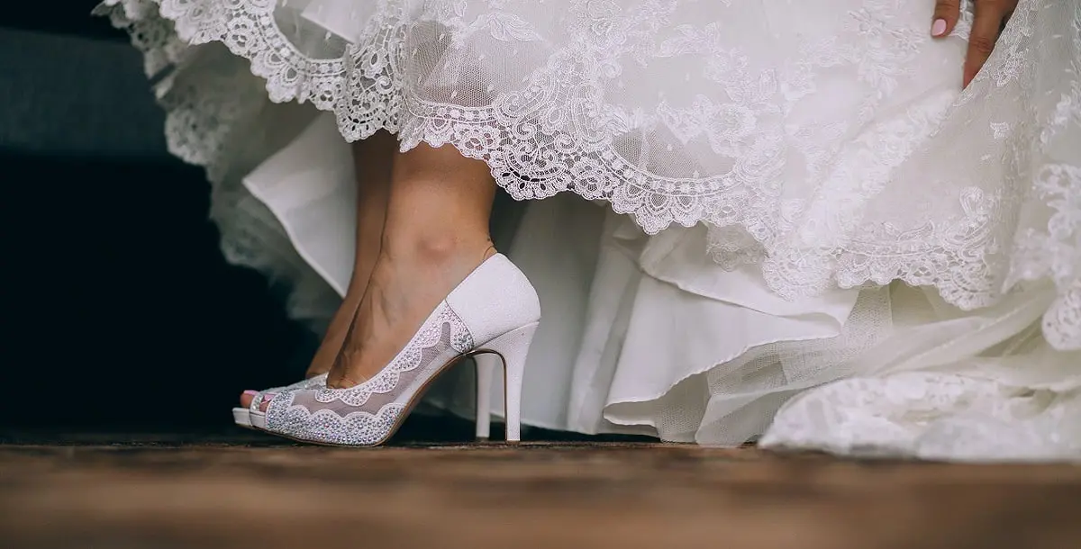 للعروس العصرية.. تعرفي على أفضل تصميمات أحذية الزفاف لعام 2018