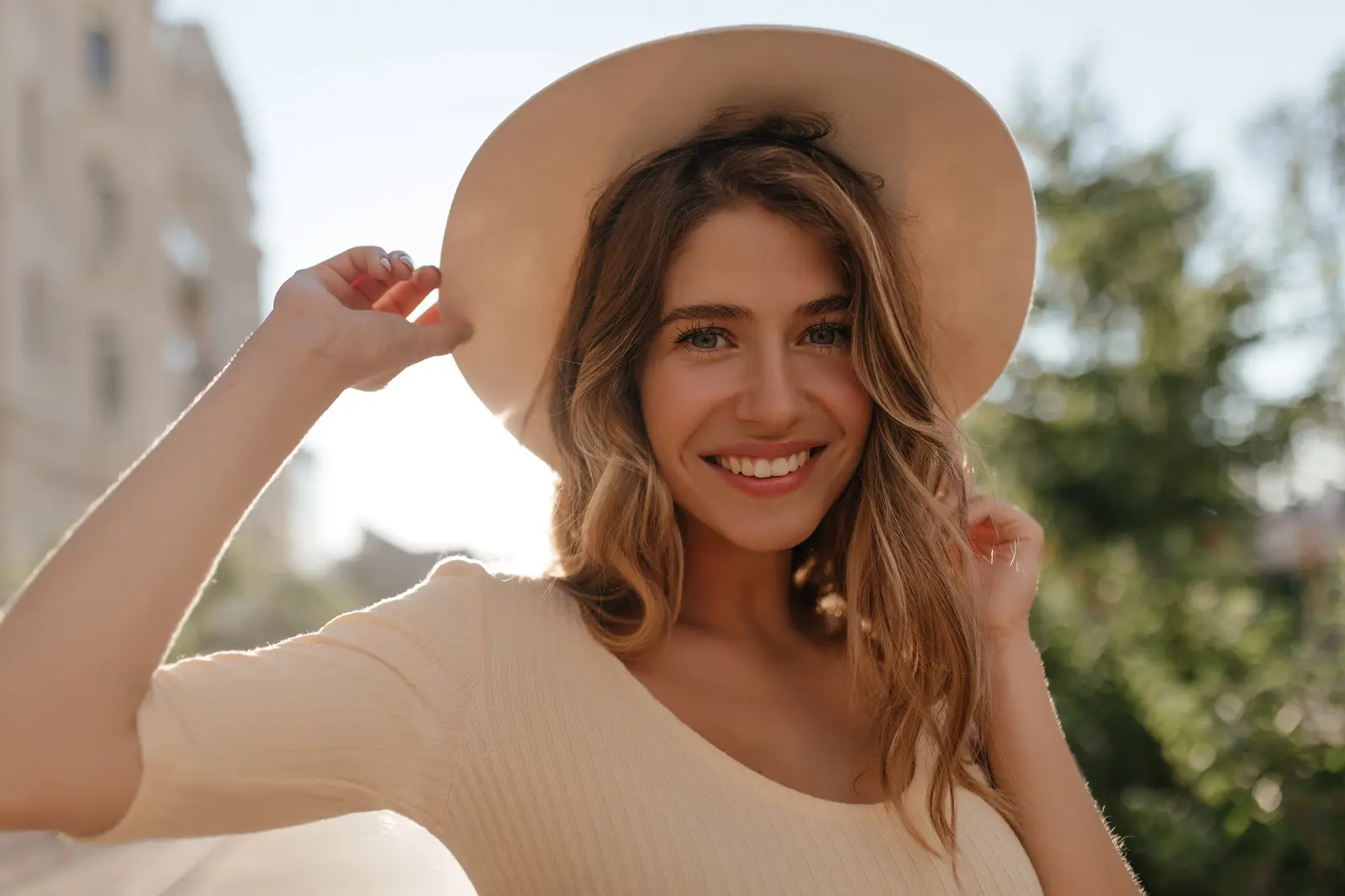 ابتسامة هوليوود 