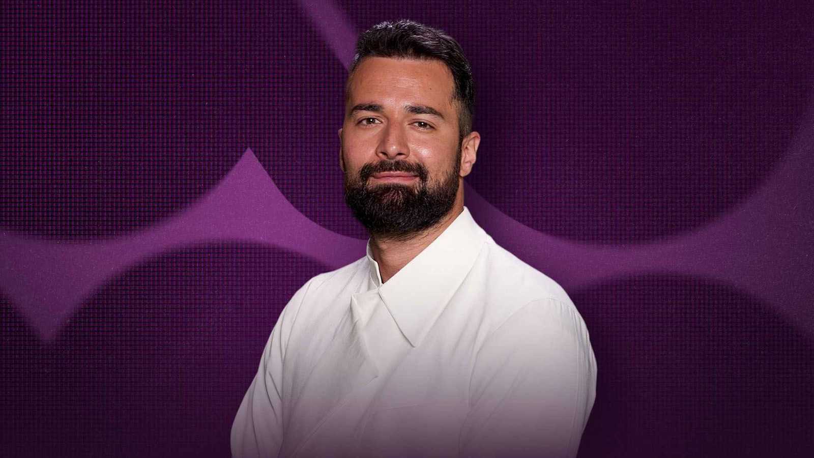 أحمد حاتم يكشف تفاصيل تجربة فيلم "ريد فلاغ"