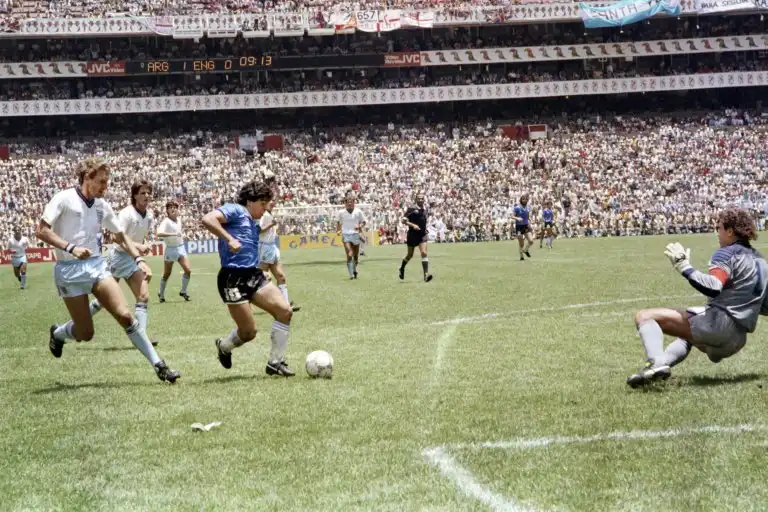 مارادونا 1986 -صراع تاريخي بنكهة الثأر بين الأرجنتين وإنجلترا في كأس العالم 2026