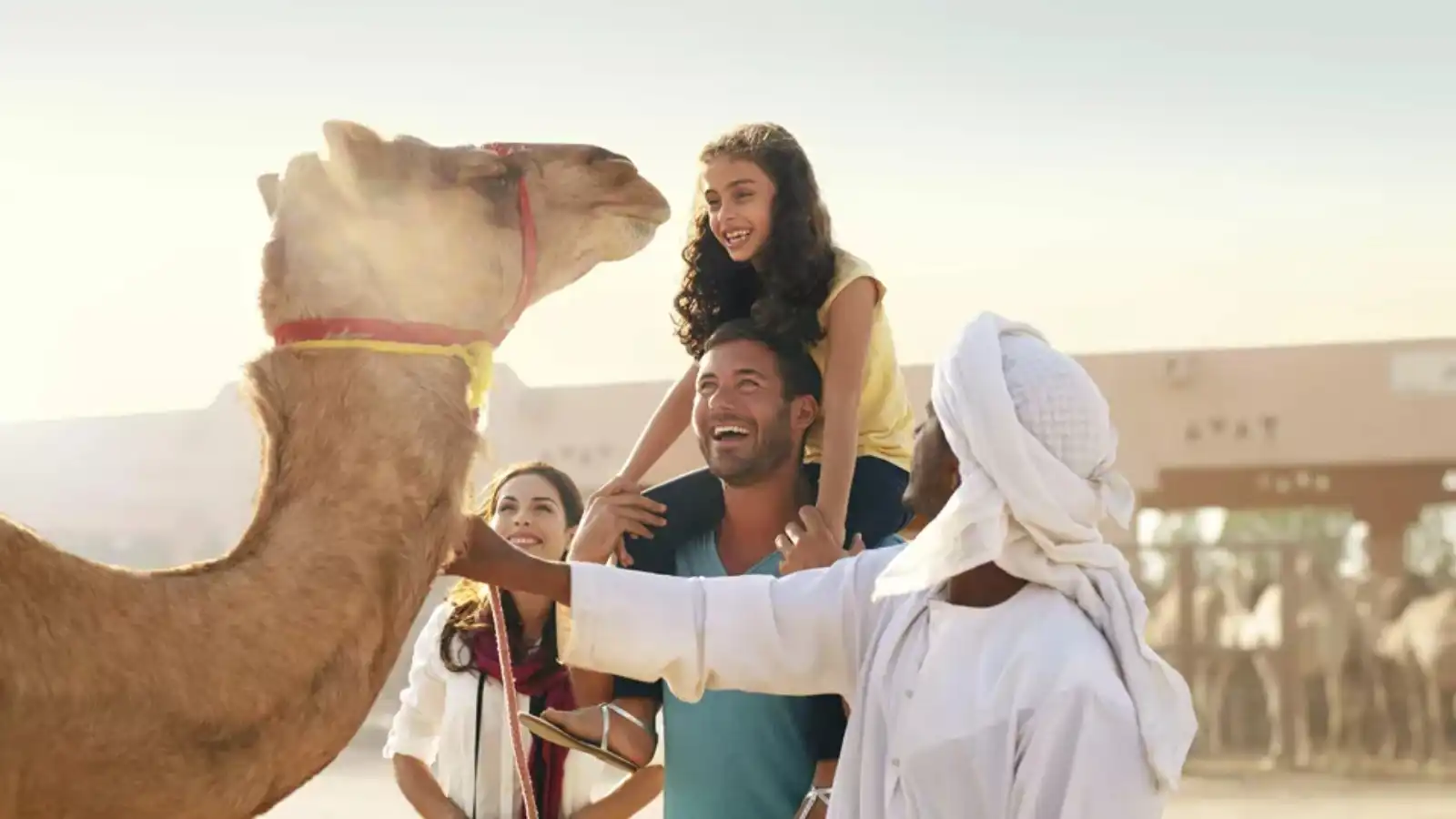 سوق الجمال بالعين وجهة سياحية تحكي عراقة التراث