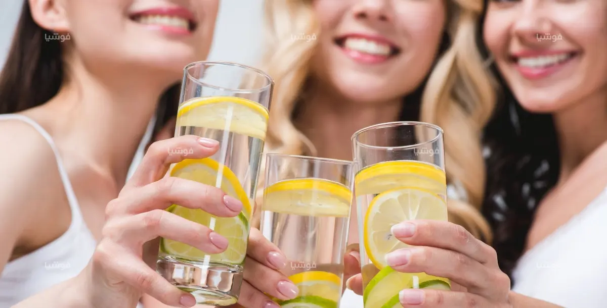 ماء الليمون.. آثار جانبية خطيرة للإفراط بها وهذه الكمية الآمنة لشربها