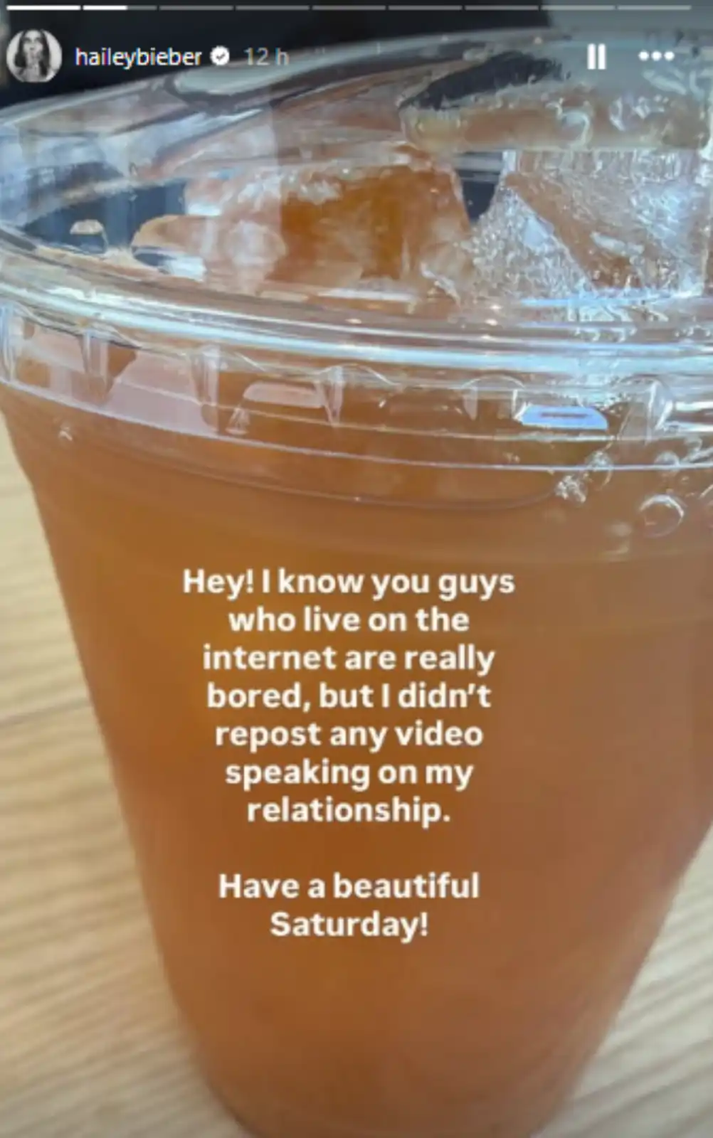 هايلي بيبر ترد على شائعات تعرضها للإساءة