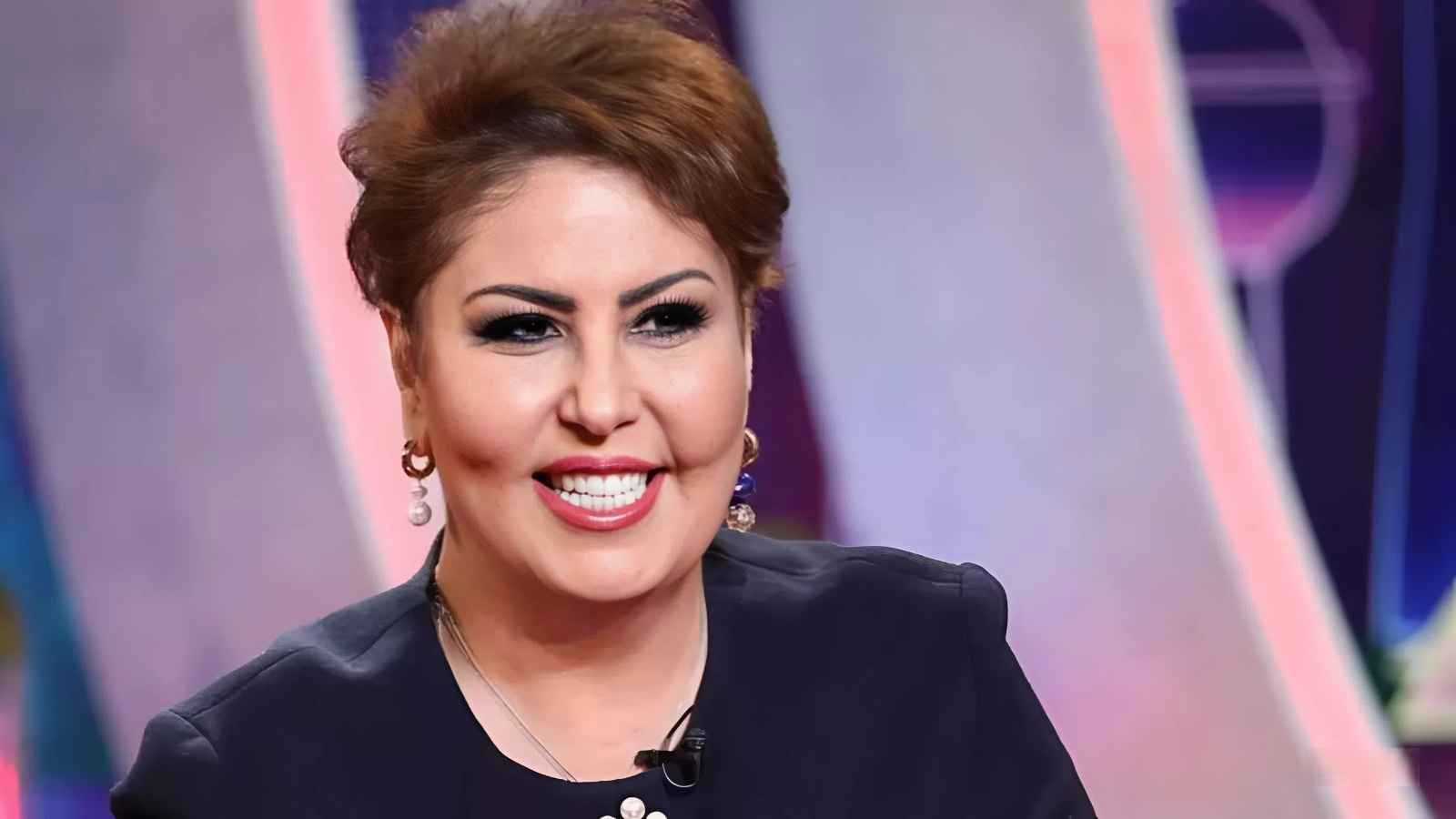 فجر السعيد تدافع عن دينا الشربيني بعد شائعات ارتباطها بكريم محمود عبد العزيز