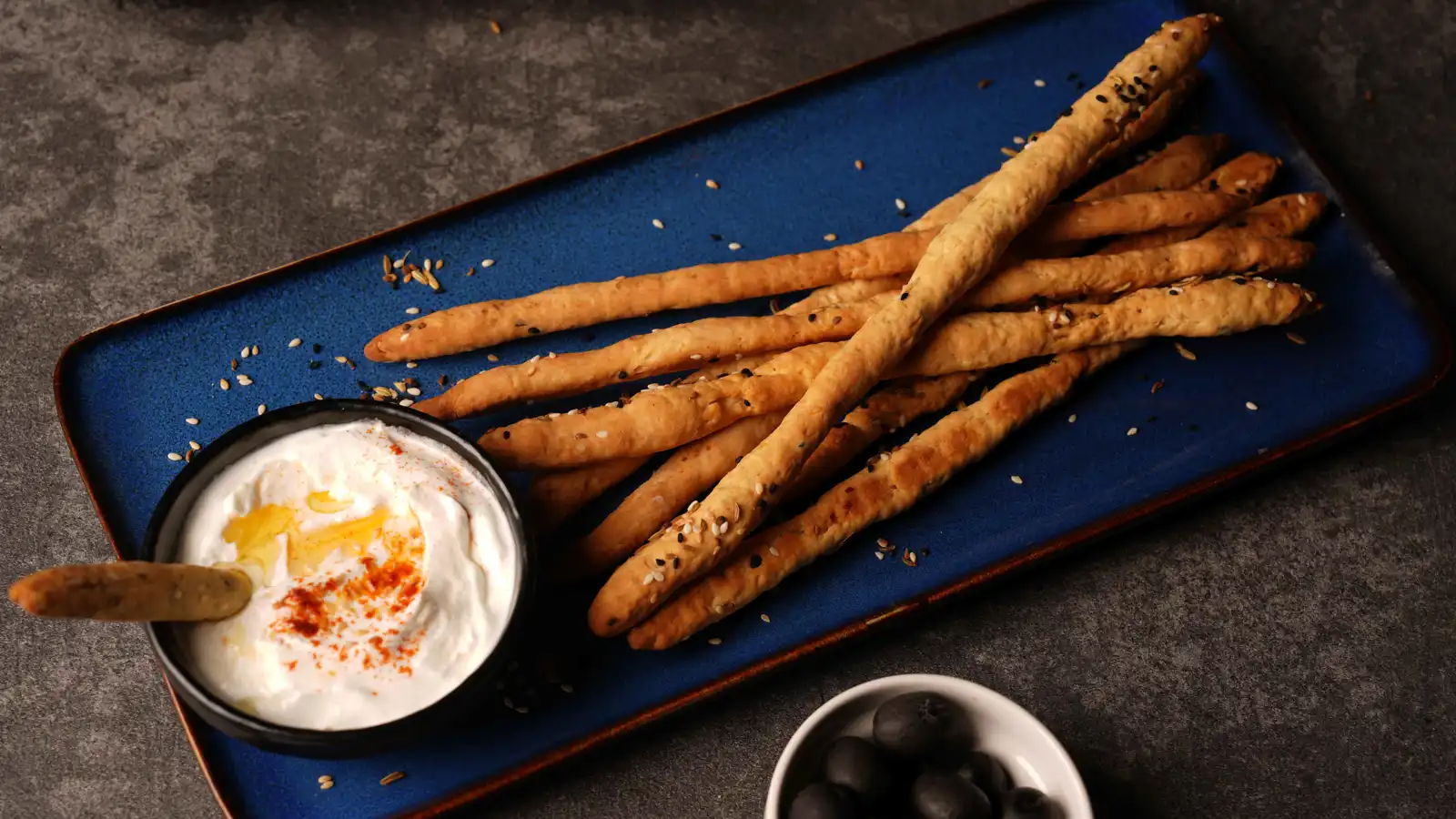 كيفية تحضير أعواد الخبز المملحة Bâtons Salés بسهولة