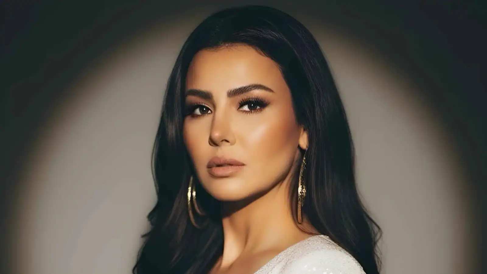 كيف دعمت دينا فؤاد محاربات سرطان الثدي؟
