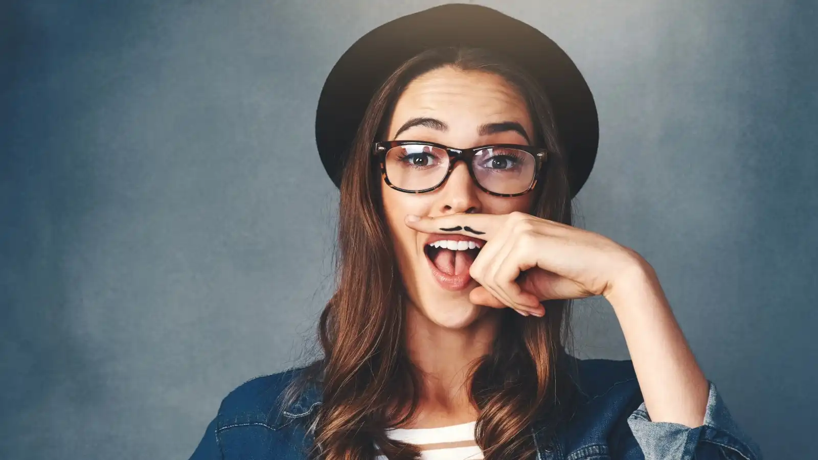 ما الذي تعكسه أنماط الفكاهة عن شخصيتك؟