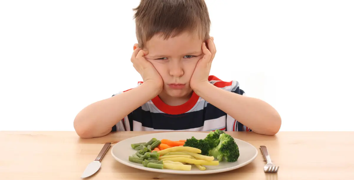 10 نصائح إذا امتنع طفلك عن الأكل