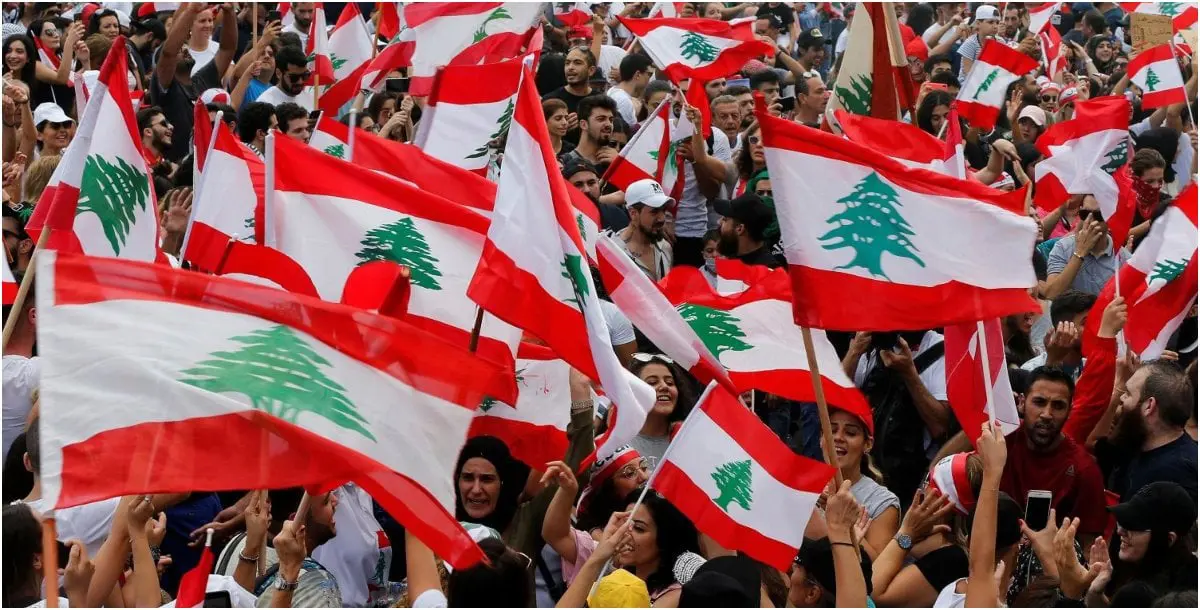 أُم لبنانية تُساعدها المظاهرات على رؤية ابنها بعد 11 عامًا.. إليك التفاصيل!