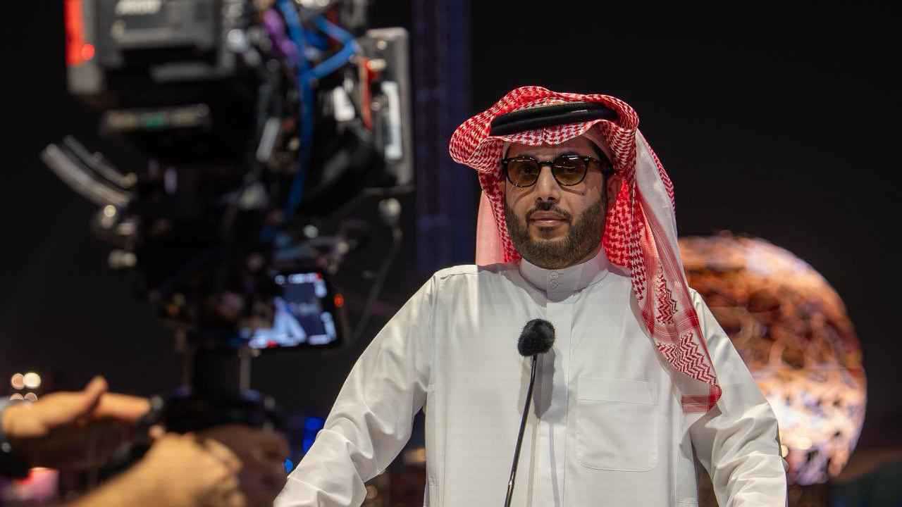 تركي آل الشيخ يشارك في فيلم "البوليفارد" من إخراج "ابنه"