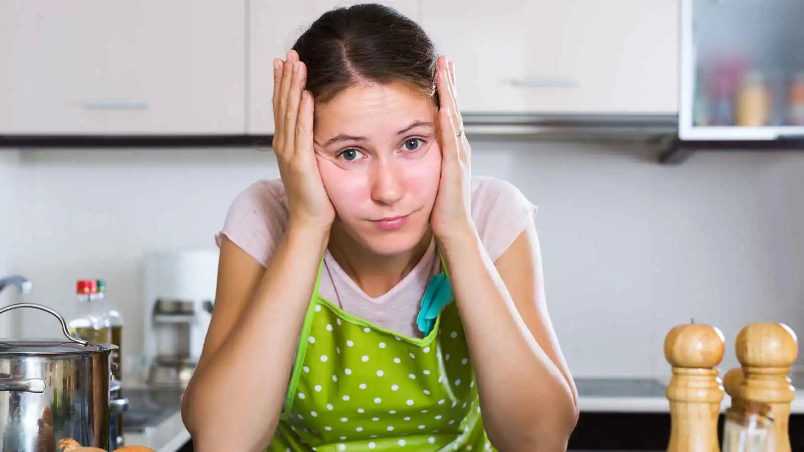 لماذا تتوقف المرأة عن أحلامها بعد الزواج؟