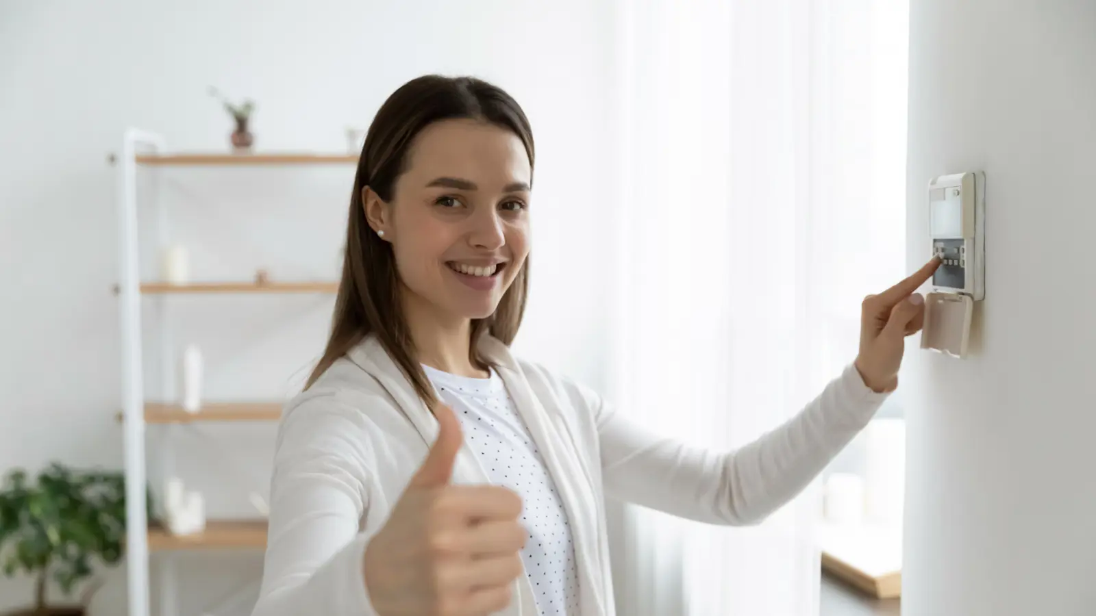 منبهات ومرايا.. ذكية.. هل تتحكم التكنولوجيا في صباحك؟