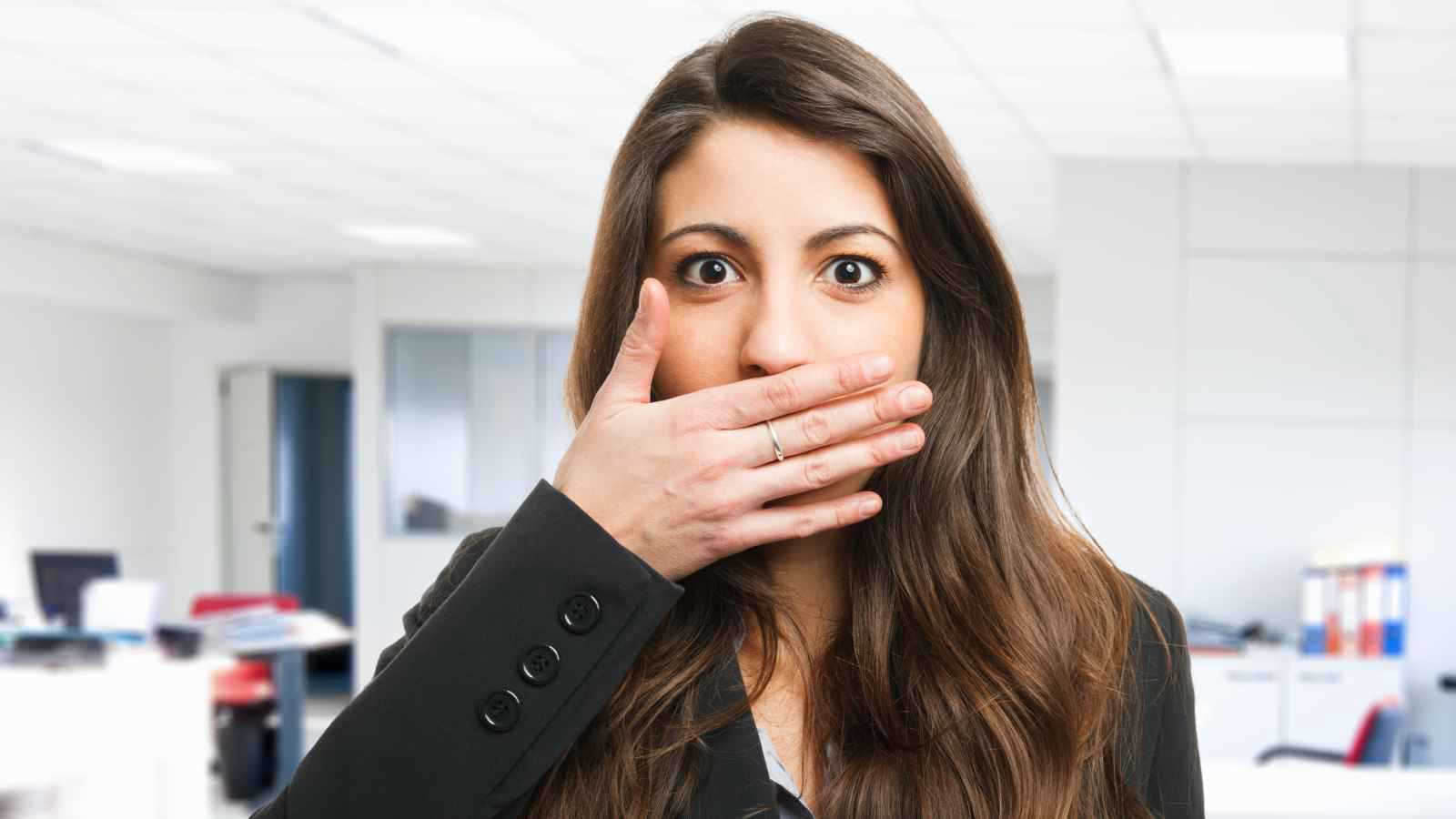 الحلم بانكشاف الأسرار.. راحة أم قلق؟