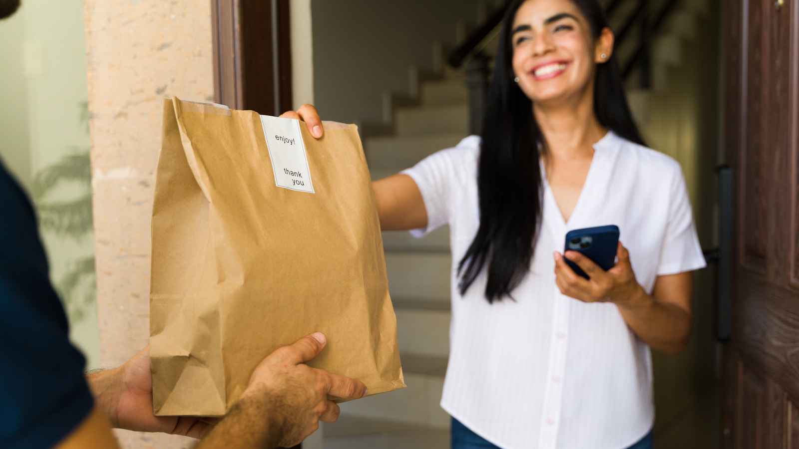 عادات التسوق في عصر التوصيل الفوري