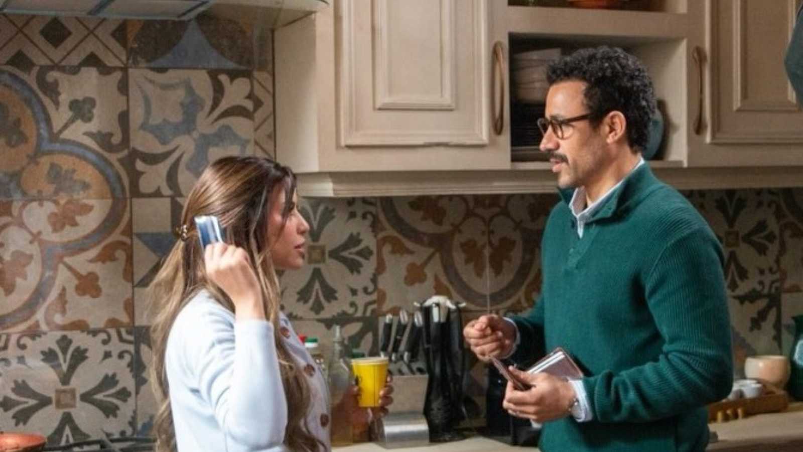 تدخل عائلي يضاعف الخلافات في الحلقة 9 من مسلسل "بابا وماما جيران"