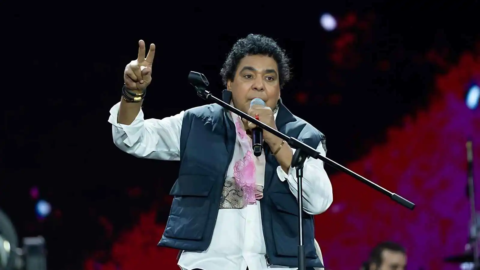 منزل محمد منير يشهد ولادة تعاون فني جديد مع مصطفى حدوته