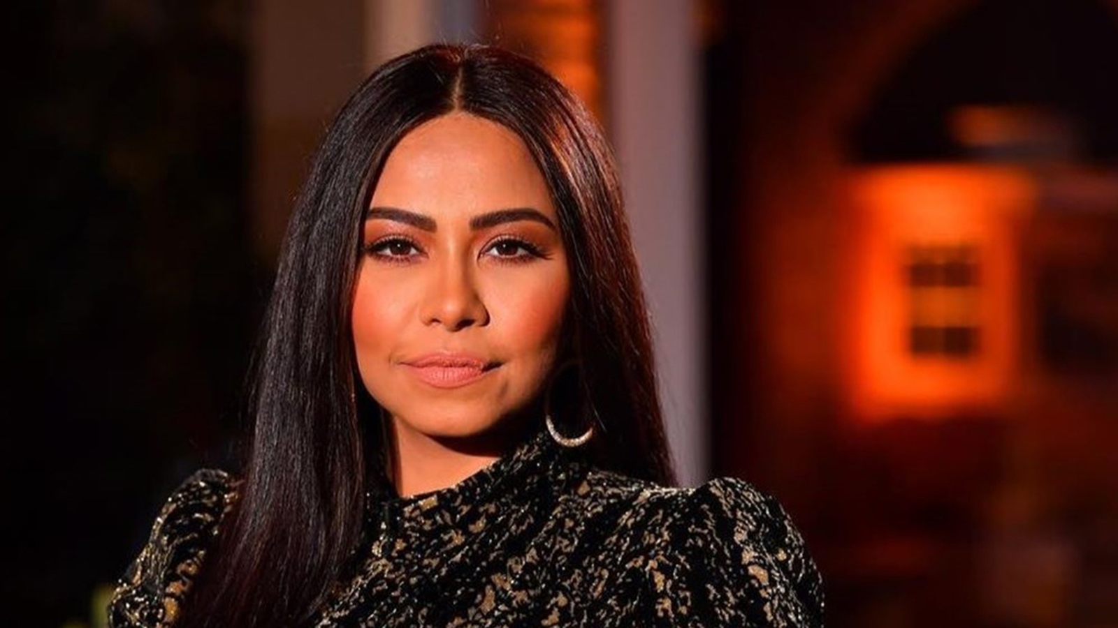 شيرين عبد الوهاب تهاجم شقيقها.. وتدعم حسام حبيب