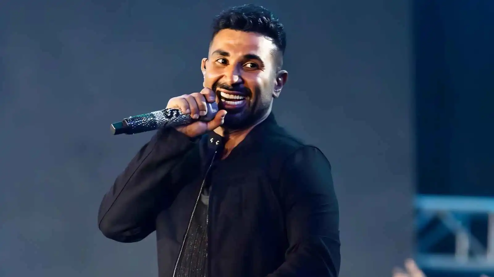 أحمد سعد يكشف تفاصيل أولى أغنيات "الألبوم الفرفوش" مع ديستانكت
