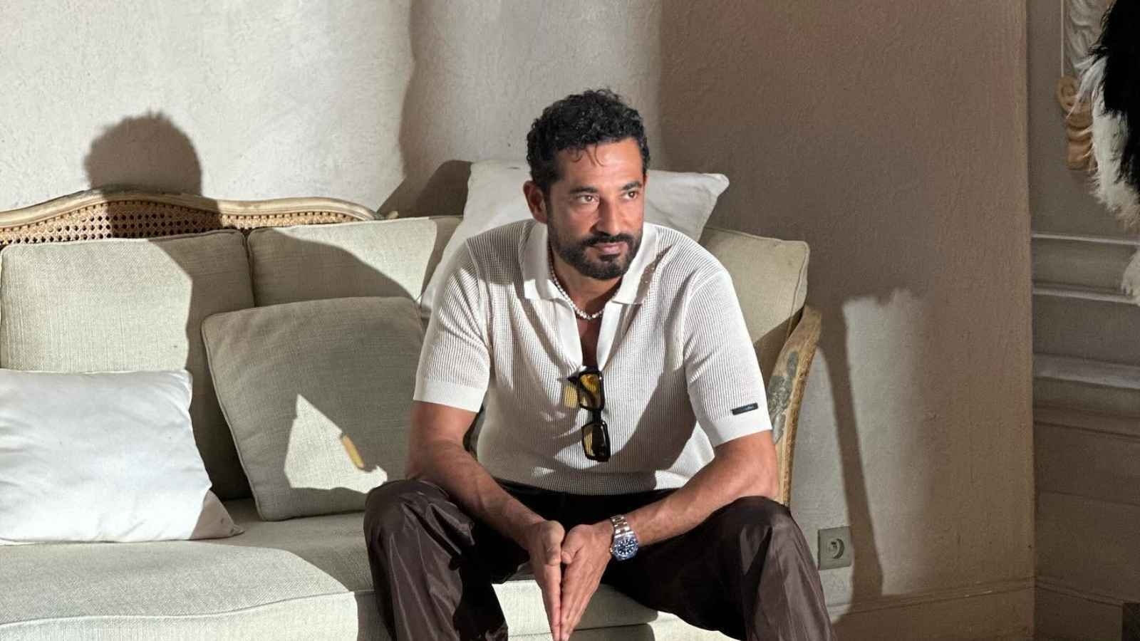 عمرو سعد يعود إلى السينما بفيلم مترجم لـ 12 لغة.. وينشر كواليسه
