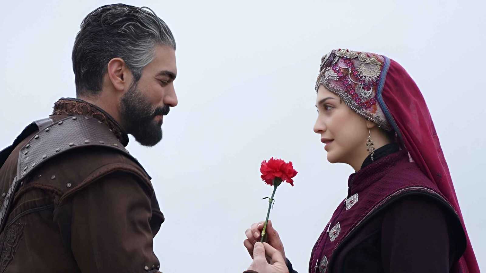 قصة حب مفاجئة تشعل كواليس 