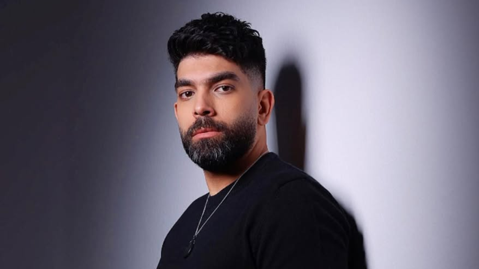 سامر أبو طالب يكشف جنس مولوده الأول