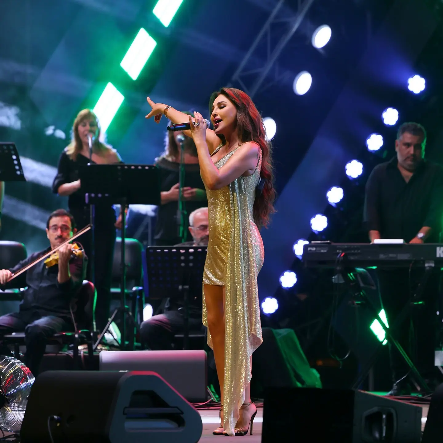إليسا في مهرجان أعياد بيروت