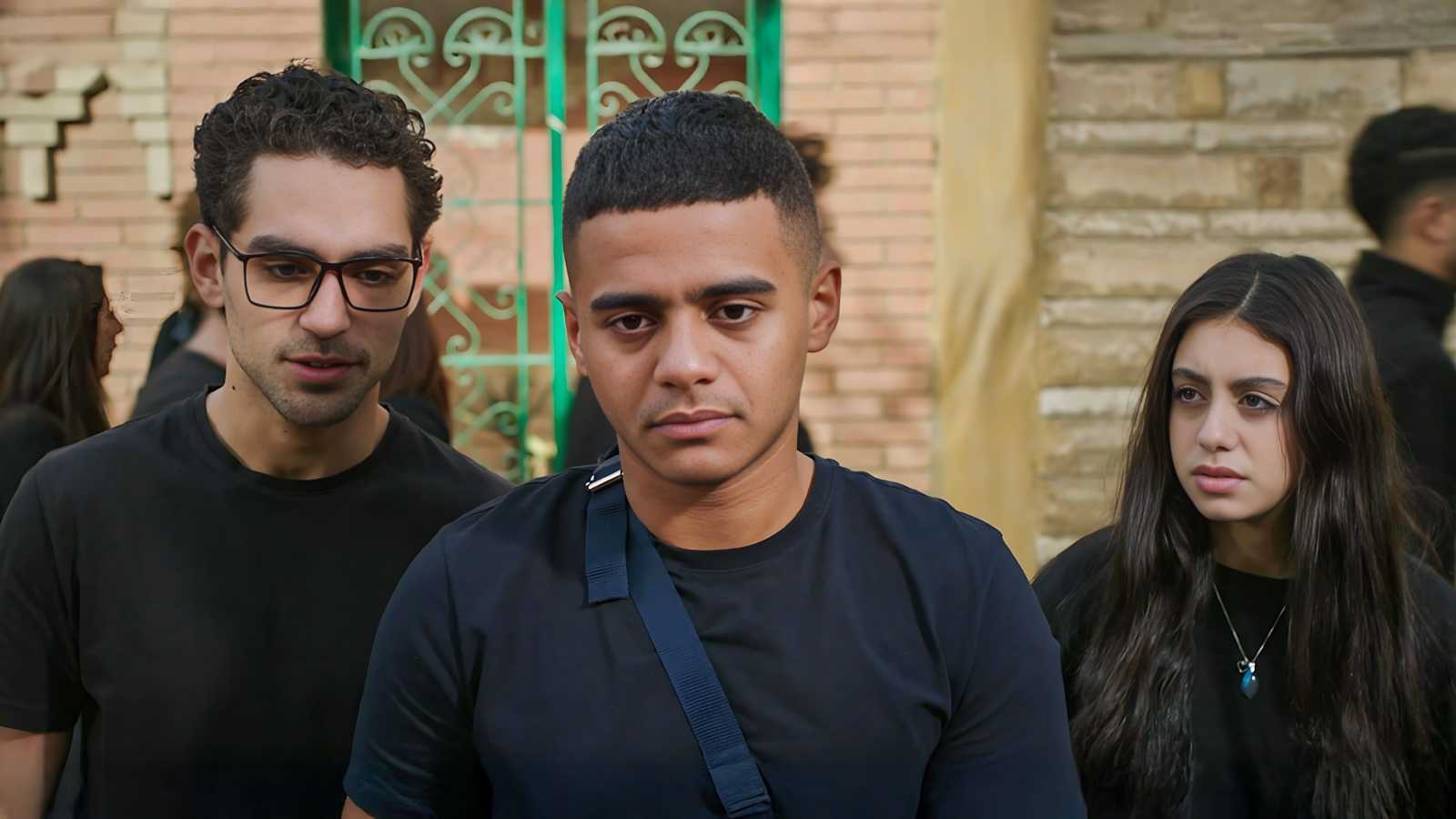 انفصال تيا وأدهم في أحداث الحلقة 13 من مسلسل "ميدتيرم"