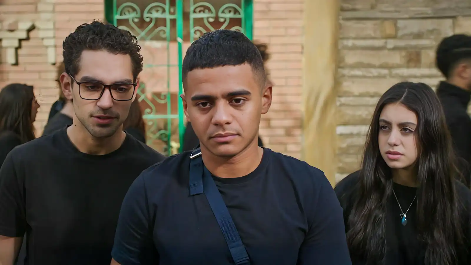 انفصال تيا وأدهم في أحداث الحلقة 13 من مسلسل "ميدتيرم"