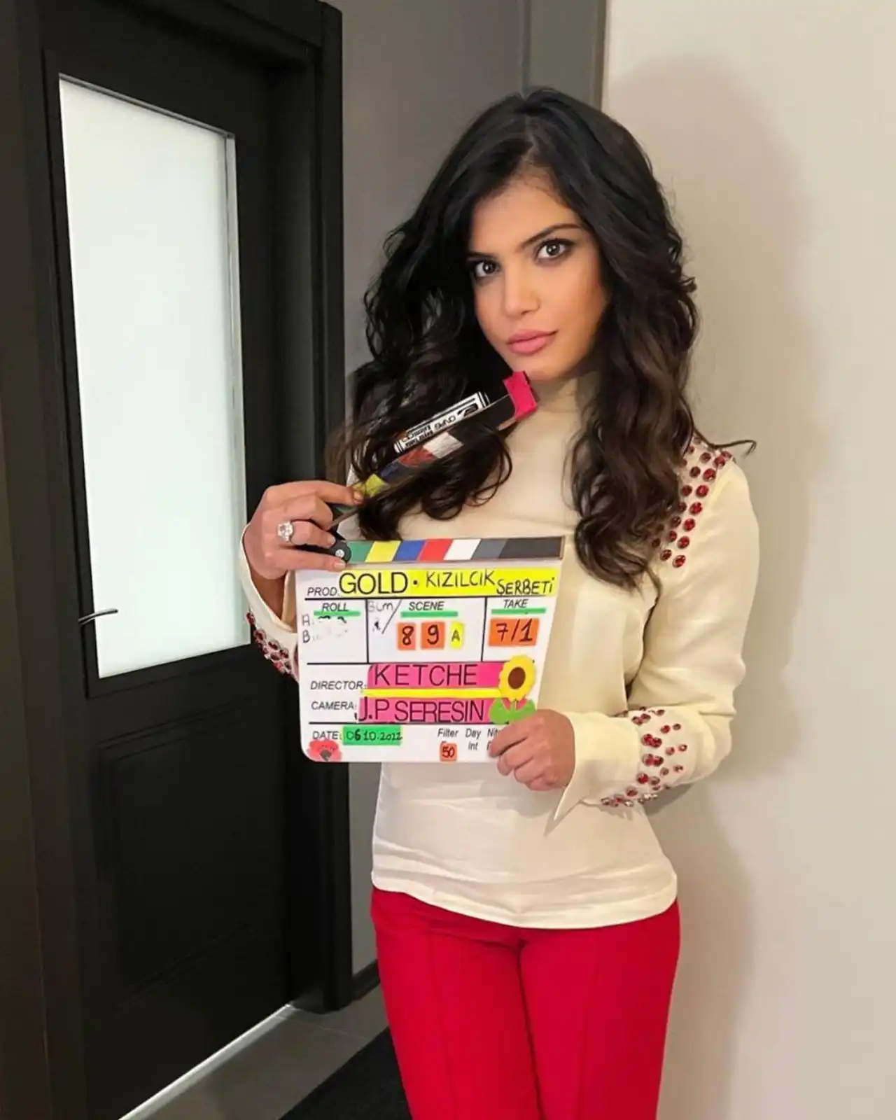 ما مصير فايزة جيفليك في مسلسل "شراب التوت"؟