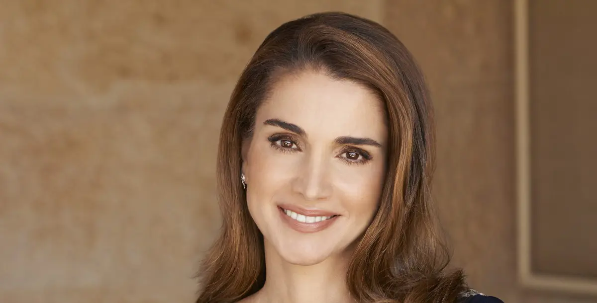 صنداي تايمز البريطانية تصف الملكة رانيا بملكة القلوب