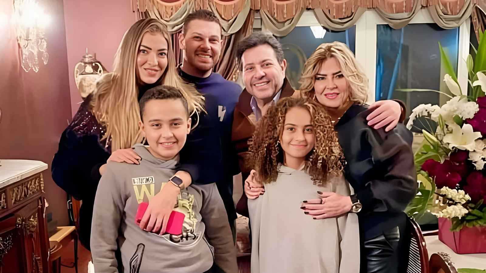 تفاصيل آخر لقاء لـ هاني شاكر مع أحفاده في باريس
