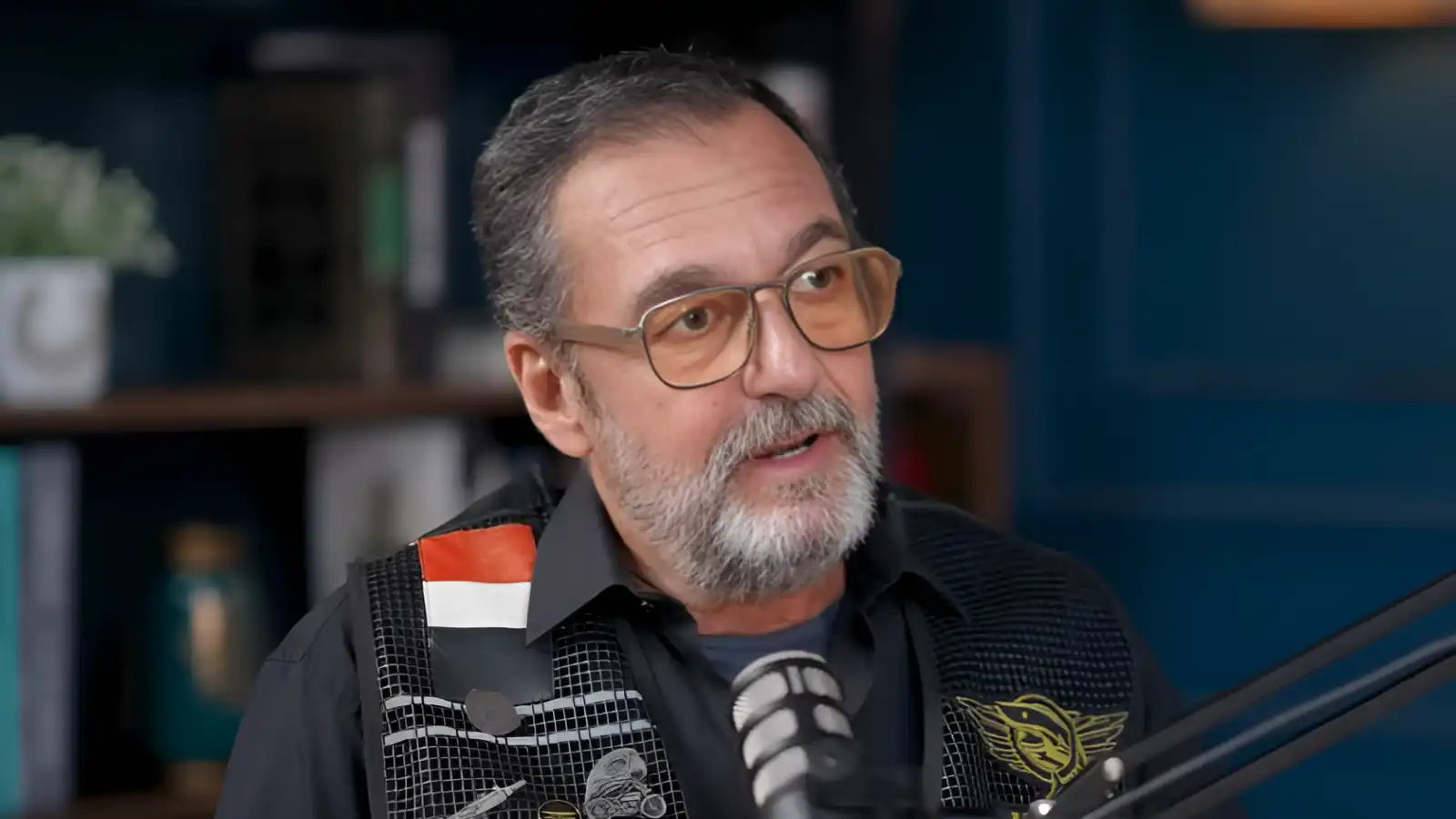 كيف تحققت نبوءة والدة محمد مرزبان بعد وفاته؟