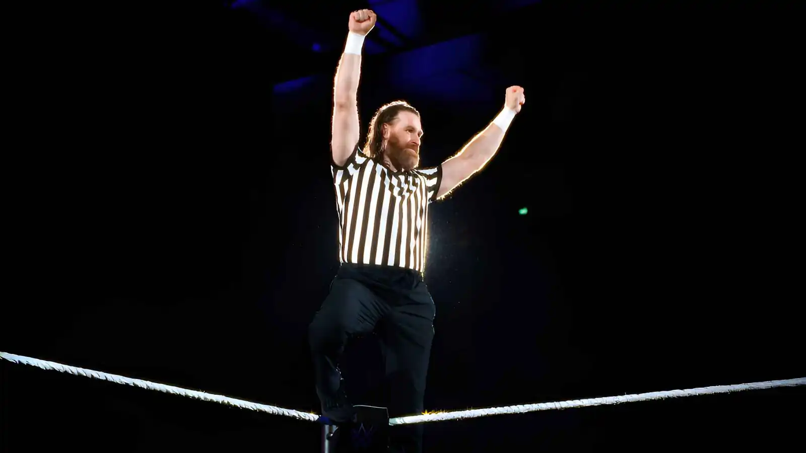 سامي زين يتوج بلقب WWE في ليلة الأبطال بالرياض