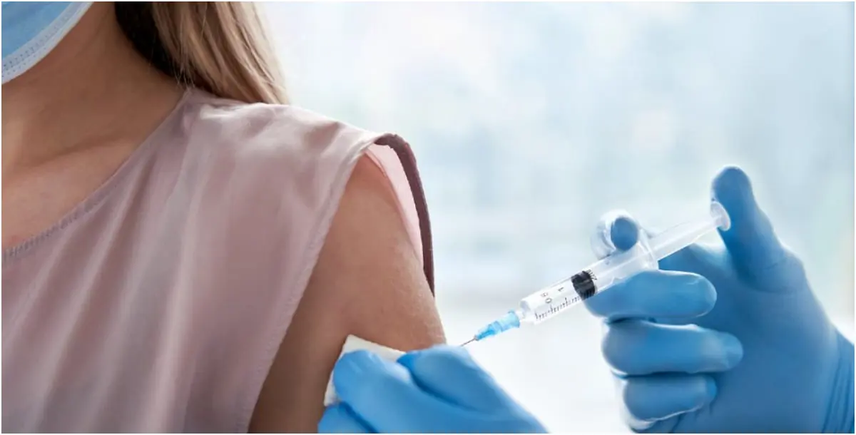 التطعيم ضد كورونا يتسارع.. ومعه نهاية الوباء