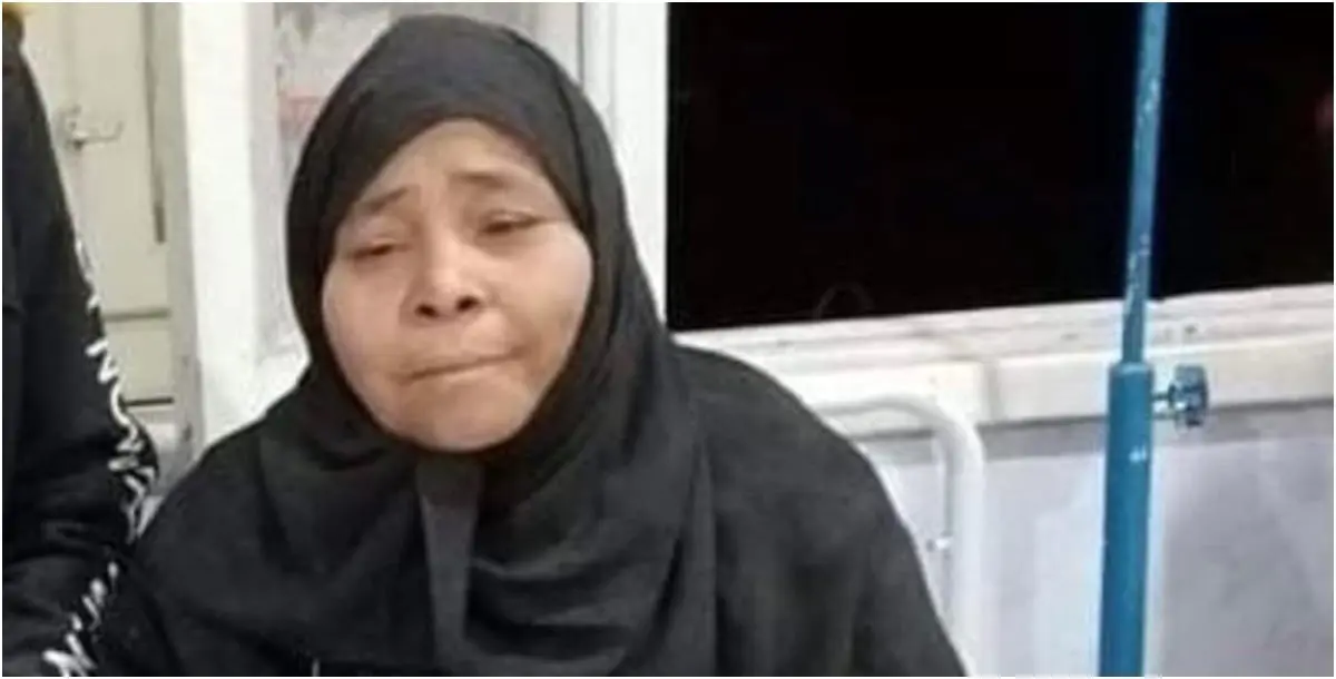 مسنة طردها ابنها فكادت تلقى مصرعها بحادث قطاري مصر 