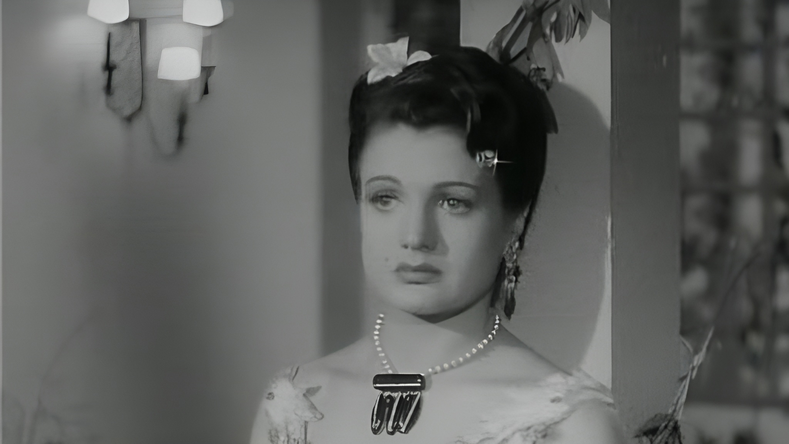 أيقونة السينما المصرية ماري كويني 