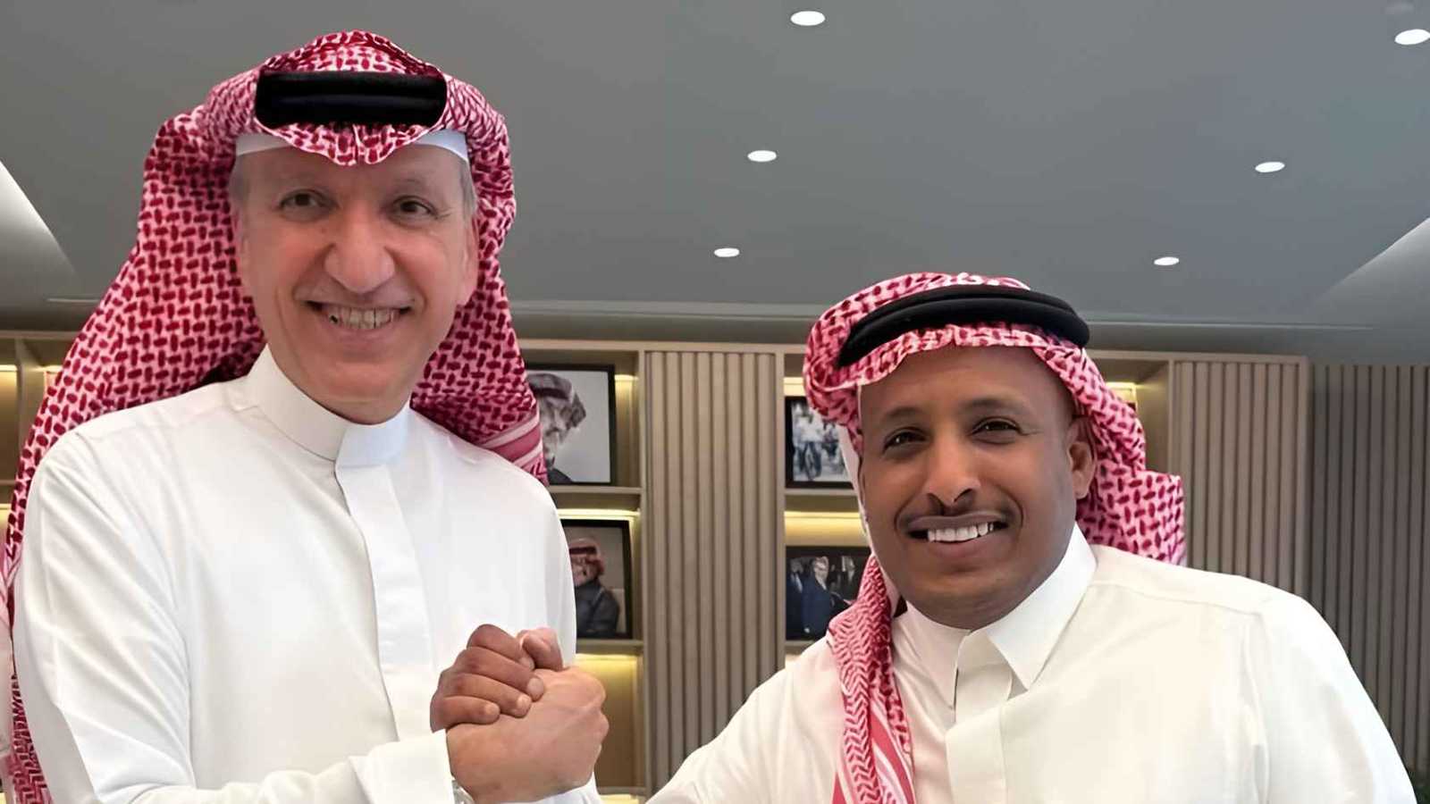 ثامر التركي يزور مقر روتانا في أجواء فنية ملهمة 