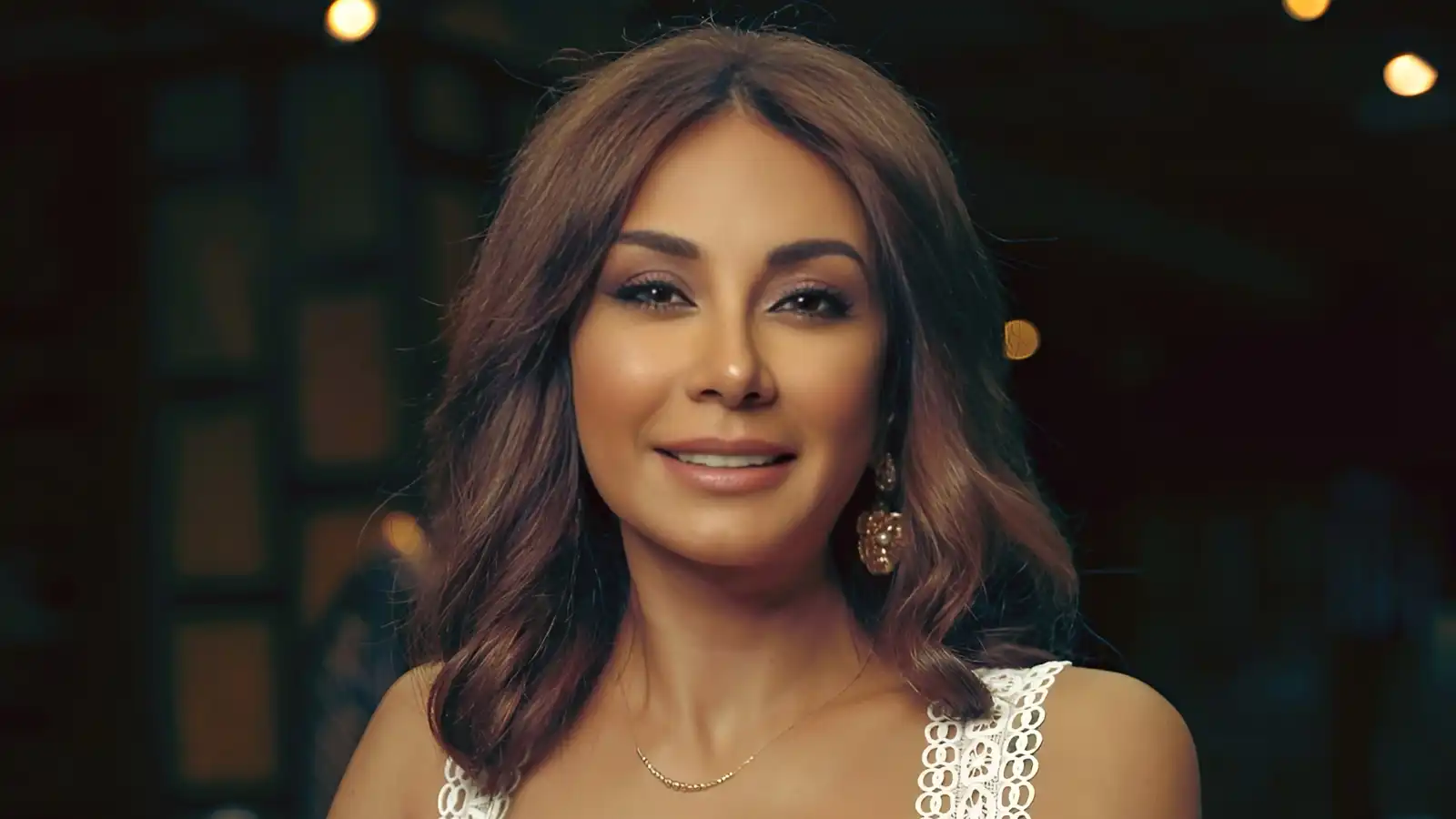 كاريس بشار تكشف طقسها الخاص في كأس العالم وترفض تشجيع هذا الفريق